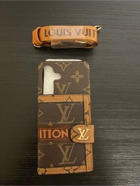 Samsung s25 regular Card Phone Case - Brown & Tan with detachable strap